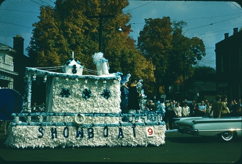 Showboat Float - Showboat Musical