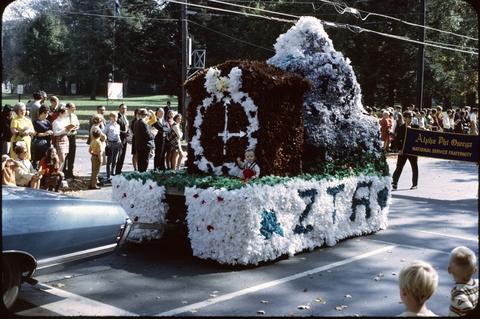 Unidentified Country Float - Zeta Tau Alpha