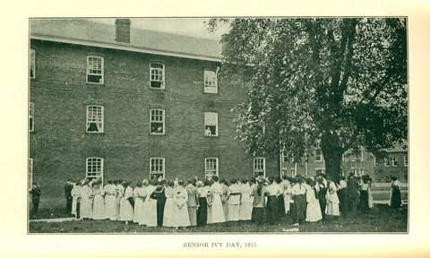 Senior Ivy Day, 1915