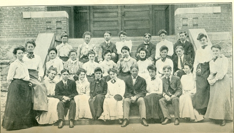 Senior Class (1904 or 1905)