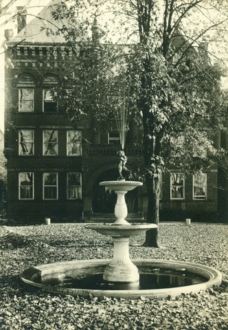 Fountain and North Hall