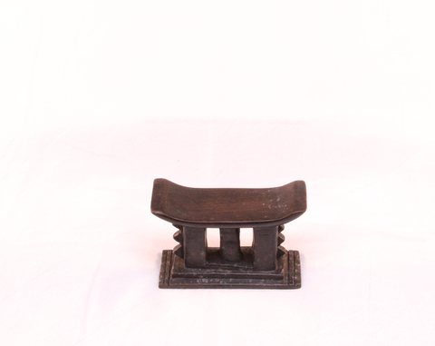 Asante stool - miniature: 3" W