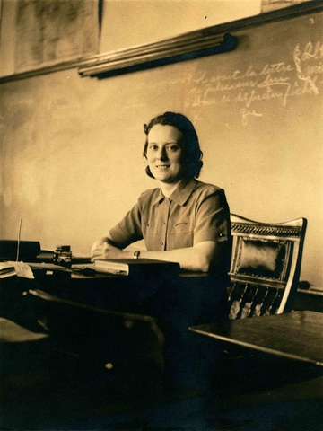 A picture of Ruth Morton Harris, 1940