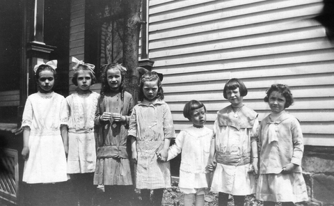 Seven children, ca.1910