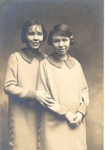 Carrie and Margaret Goodell, 1924