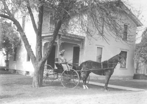 Robt. and Nettie Wade home at White's Corners