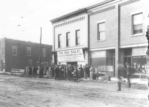 Kellogg's big sale after re-building following 1909 fire