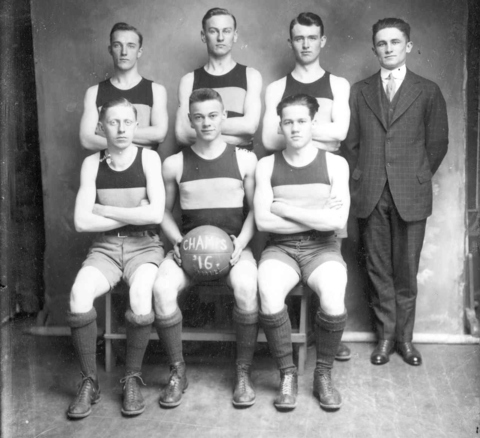 1916 Edinboro basketball team -Stew Graham coach