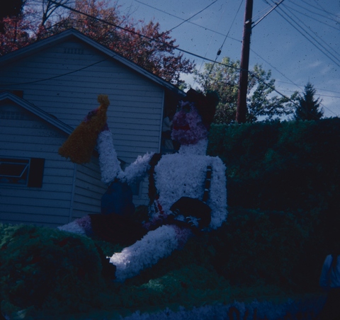 Homecoming 1982_Unidentified Float