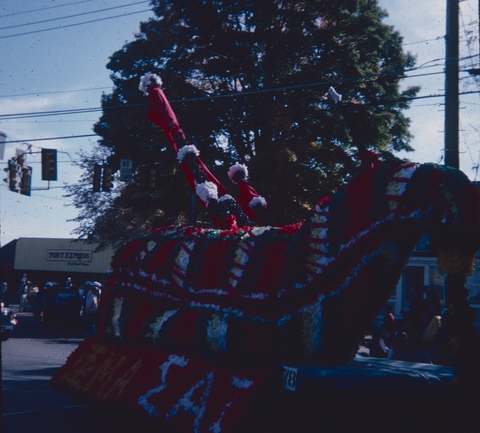 Sasowsky_Homecoming 1982_7_Phi Mu Alpha and Sigma Alpha Tau.jpg