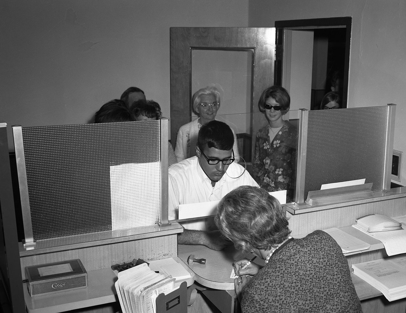 1966-09-08 850 BSC Freshmen are Here for Orientation (2)