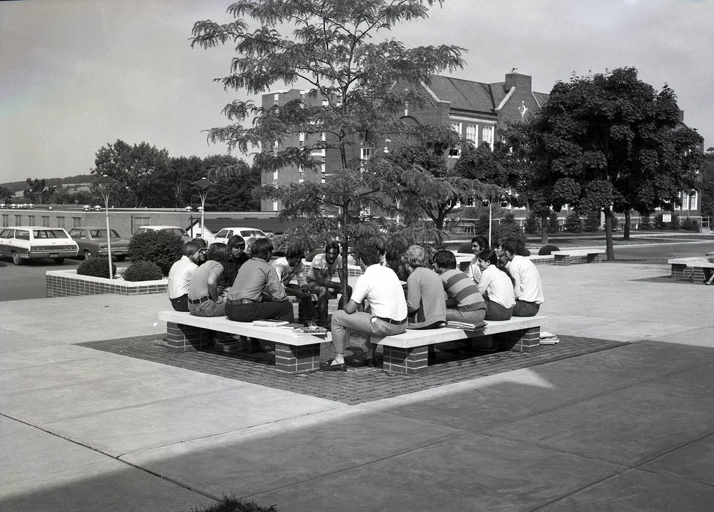 1971-09-09 Behind the Library
