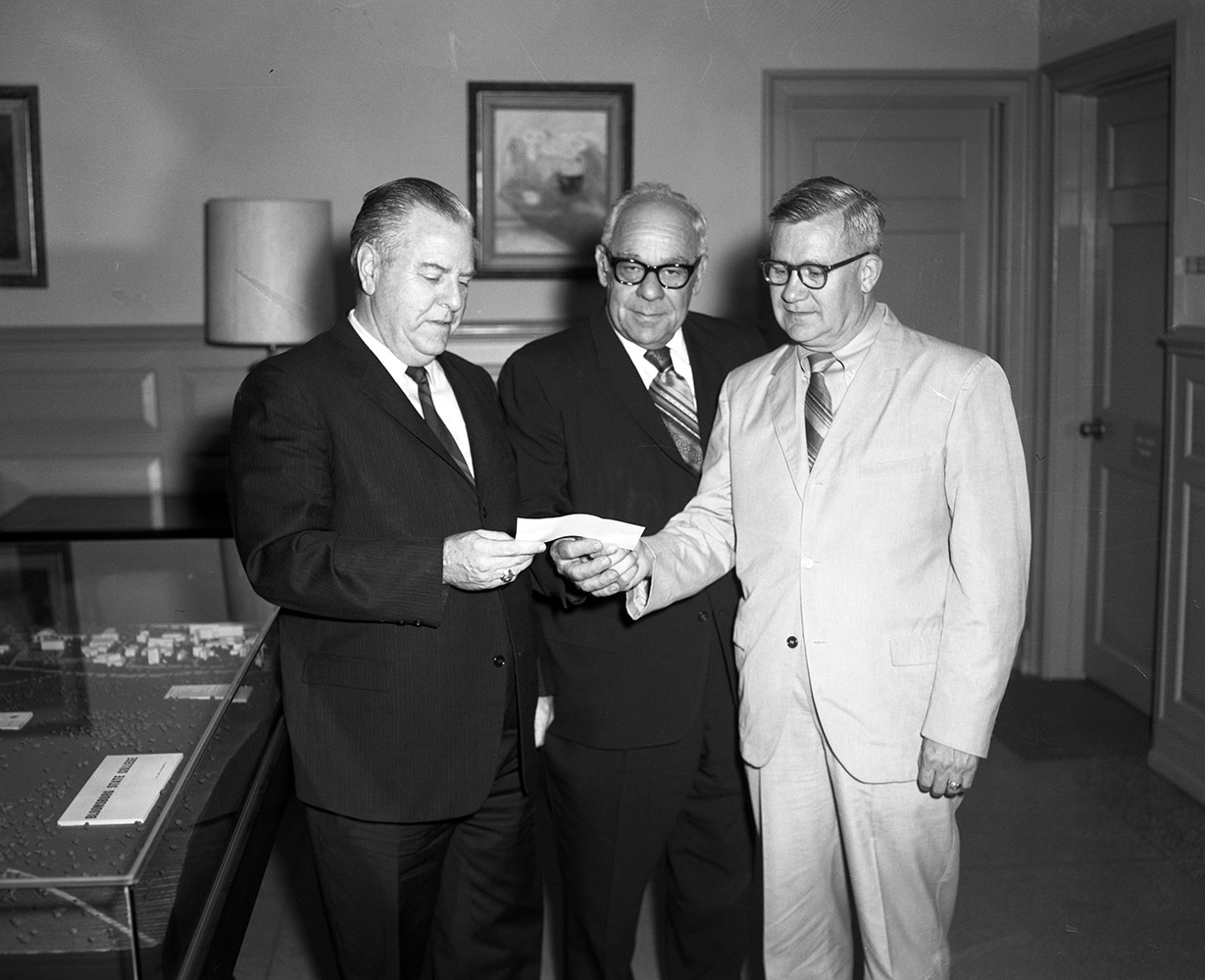 1970-05-20 Bloomsburg State College Receives Funding From ARA Slater