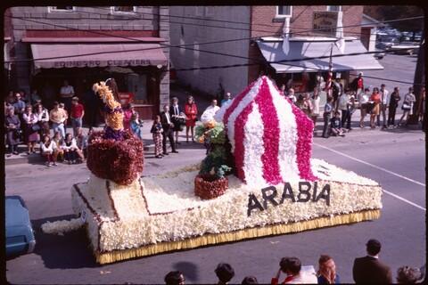 Country of Arabia Float