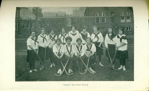 "Yale" Hockey Team