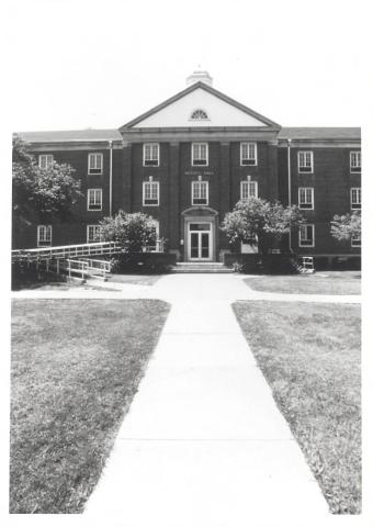 Alpha Sigma Tau charter members 1921